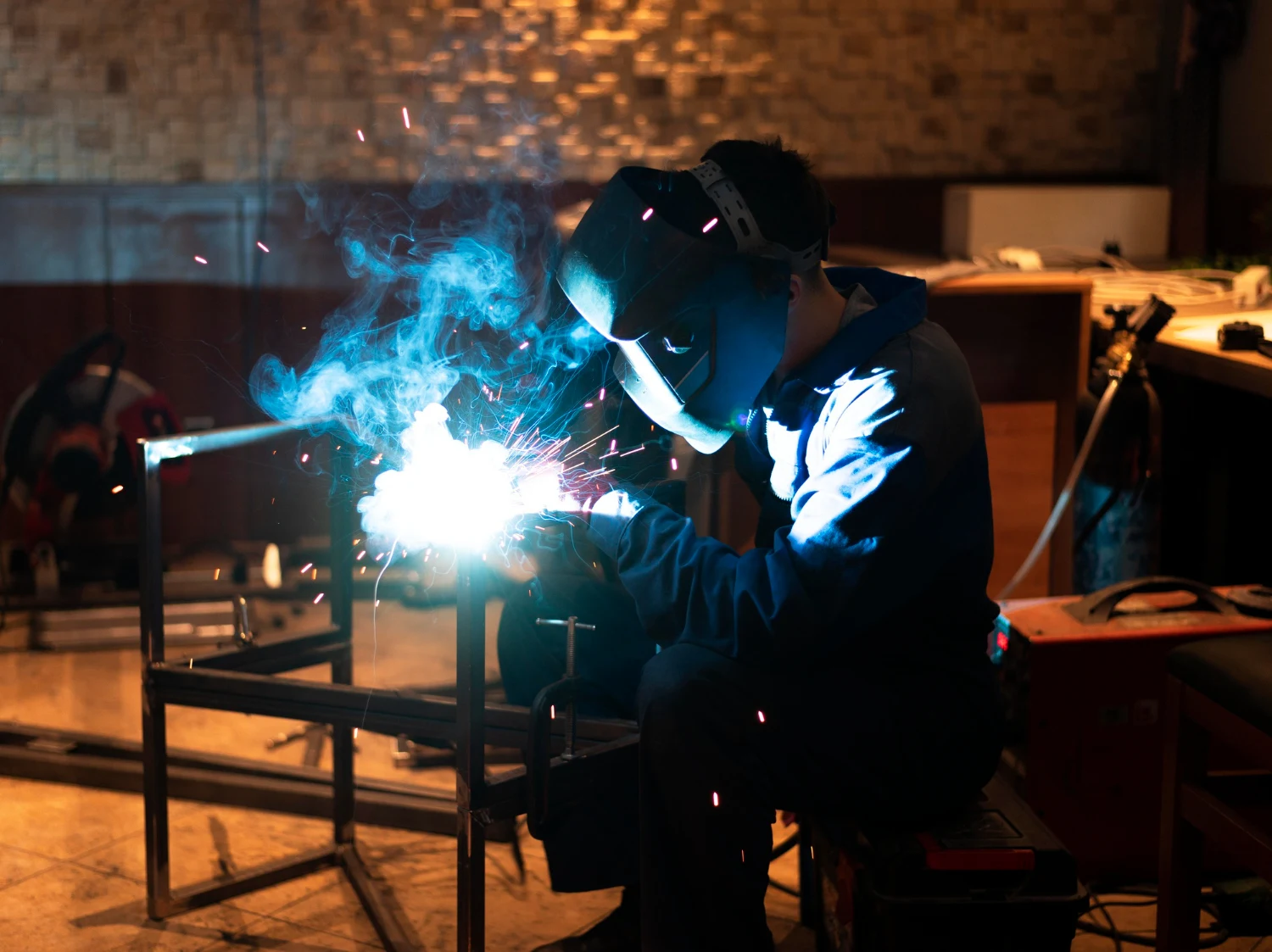 blog-welding Providing shelter and comfort